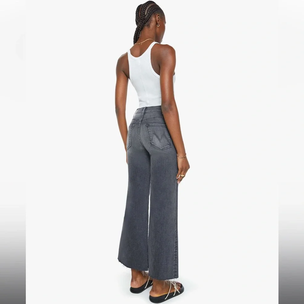 MOTHER The Hustler Roller High-Rise Wide-Leg Ankle Jeans in Call It A Night - Picture 2 of 13